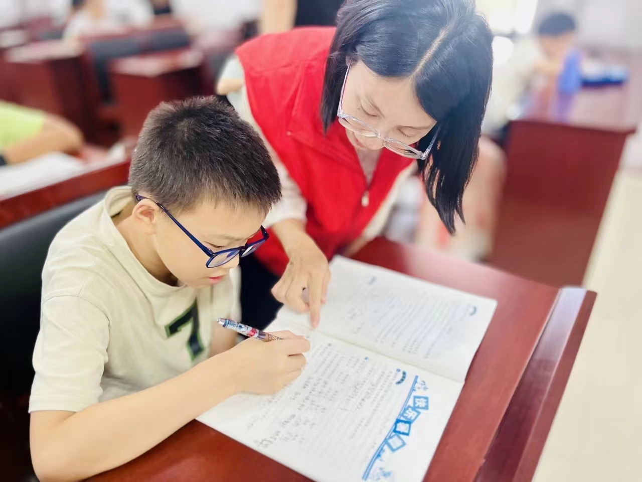 湘郡社区 “大孩带小孩 携手向未来”假期讲习班开班啦！(图2)